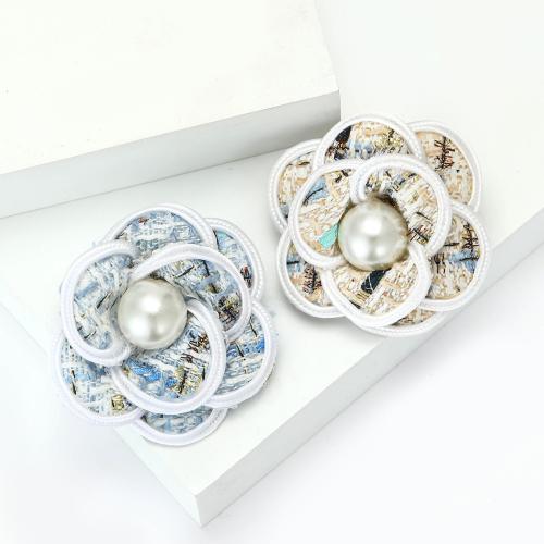 Zinc Alloy Brooches with Cloth & Plastic Pearl Flower plated for woman nickel lead & cadmium free Sold By PC
