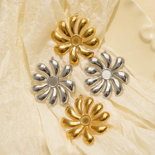 Stainless Steel Flower Pendant 304 Stainless Steel plated DIY Sold By Bag