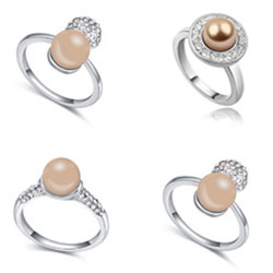 CRYSTALLIZED™ Crystal Pearl fingerring