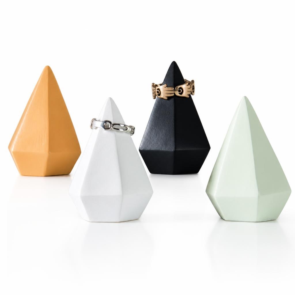 Harts finger ring Display