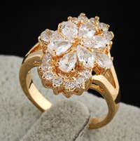 Gets® Ring Finger, Prás, Flower, 18K óir plated, le zirconia ciúbach, nicil, luaidhe & caidmiam saor in aisce, 19mm, Méid:7, Díolta De réir PC