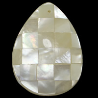 Natural White Shell Riipukset, Valkoinen kuori, Kyynel, mosaiikki, 28.50x39.50x7.50mm, Reikä:N. 1.5mm, 10PC/erä, Myymät erä