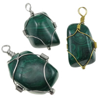 Pendentifs Malachite, avec fer, Placage, mélangé, 22-43mm, Trou:Environ 6mm, 10PC/lot, Vendu par lot