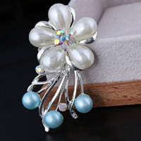 Glas Pearl Brooch, Zinc Alloy, Bloem, silver plated, met glazen parel & met strass, nikkel, lood en cadmium vrij, 35x62mm, 10pC's/Lot, Verkocht door Lot