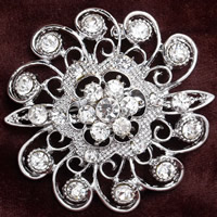 Broche de strass, alliage de zinc, fleur, Placage de couleur platine, avec strass, protéger l'environnement, sans nickel, plomb et cadmium, 48x48mm, 10PC/lot, Vendu par lot