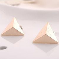 Øremærkning af zinklegeret stud, Zinc Alloy, rustfrit stål ørering indlæg, Triangle, 18K forgyldt, nikkel, bly & cadmium fri, 18x19mm, 3par/Bag, Solgt af Bag