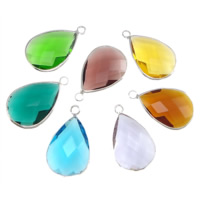 Bijoux pendentifs en laiton, avec verre, larme, Placage de couleur argentée, facettes, couleurs mélangées, protéger l'environnement, sans nickel, plomb et cadmium, 18x25x7mm, Trou:Environ 3mm, 10PC/lot, Vendu par lot