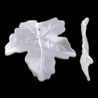 Perle di plastica ABS pendente, Foglia, bianco, 50x50x4mm, Foro:Appross. 1mm, Appross. 130PC/borsa, Venduto da borsa