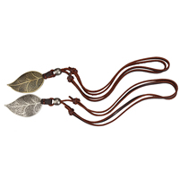 Cowhide Geansaí Necklace, le Sinc Alloy, Leaf, plátáilte, inchoigeartaithe, dathanna níos mó le haghaidh rogha, 38x65mm, Fad 39 Inse, 10Snáitheanna/Lot, Díolta De réir Lot