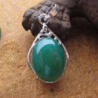 Pendentif Agate verte, avec alliage de zinc, ovale plat, Placage de couleur argentée, naturel, protéger l'environnement, sans nickel, plomb et cadmium, 31x15mm, Trou:Environ 3mm, 10PC/lot, Vendu par lot