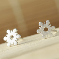 Mässing Stud Earring, med plast earnut, Blomma, äkta silver plated, borstat, 7x7mm, Säljs av Par