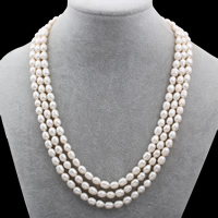 Diúilicín Péarla muince Nádúrtha, Pearl Fionnuisce, práis Hook agus clasp súl, Rís, bán, 5-6mm, Díolta Per 15 Inse Snáithe