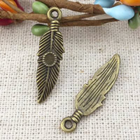 Cink Aluminijski Feather Privjesci, Cink Alloy, Pero, antička brončana boja pozlaćen, nikal, olovo i kadmij besplatno, 9x30mm, Rupa:Približno 2mm, 300računala/Lot, Prodano By Lot