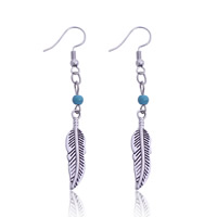 Zinc Alloy Drop Earring, met Synthetische Turquoise, ijzer oorbel haak, Blad, antiek zilver plated, lood en cadmium vrij, 62mm, Verkocht door pair