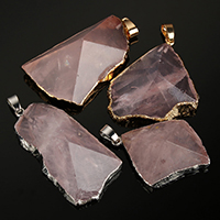 Természetes Quartz Medálok, Sárgaréz, -val Rose Quartz, Nuggets, galvanizált, több színt a választás, nikkel, ólom és kadmium mentes, 25-35x38-50x12-17mm, Lyuk:Kb 4x5.5mm, 10PC-k/Lot, Által értékesített Lot