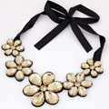 Krage Halsband, Akryl, med Satin Ribbon, Blomma, fasetterad, 500mm, Såld Per 19.69 inch Strand