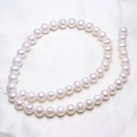 Brambor pěstované sladkovodní perle, Sladkovodní Pearl, přírodní, bílý, 8-9mm, Otvor:Cca 0.8mm, Prodáno za Cca 15.5 inch Strand