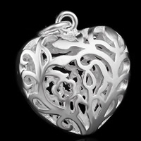 Pendentifs coeur en laiton, Plaqué d'argent, creux, sans plomb et cadmium, 26x27mm, Trou:Environ 3-5mm, 10PC/sac, Vendu par sac