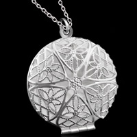 Blås Locket Häng, Mässing, Flat Round, äkta silver plated, ihålig, leda & kadmiumfri, 27x32mm, Hål:Ca 3-5mm, 10PC/Bag, Säljs av Bag