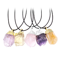 Collier de quartz, Cristal naturel, avec cuir PU & laiton, avec 2lnch chaînes de rallonge, pepite, Placage, naturel & pour femme, plus de couleurs à choisir, protéger l'environnement, sans nickel, plomb et cadmium, 19-33x34-38x18-28mm, 1.5mm, Vendu par Environ 17.5 pouce brin