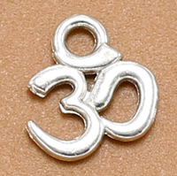 Pendentifs en alliage de zinc, symbole de l'OM, Plaqué de couleur d'argent, sans plomb et cadmium, 10x9mm, Trou:Environ 1.5mm, 100PC/sac, Vendu par sac