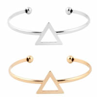 laiton bracelet manchette, triangle, Placage, plus de couleurs à choisir, protéger l'environnement, sans nickel, plomb et cadmium, 180mm, Diamètre intérieur:Environ 60mm, Longueur Environ 7 pouce, Vendu par PC