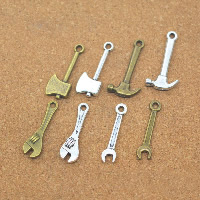 Zinc Alloy Tool Pendler, forgyldt, forskellige stilarter for valg, nikkel, bly & cadmium fri, 24mm, Hole:Ca. 1.5mm, 50pc'er/Lot, Solgt af Lot