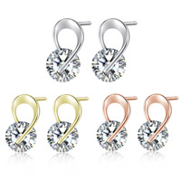 Cubic Zircon ( CZ ) Stud Earring, Mässing, plated, med cubic zirconia, fler färger för val, nickel, bly och kadmium gratis, 8mm, Säljs av Par