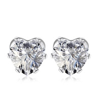 Cubic Zircon ( CZ ) Stud Earring, Mässing, Hjärta, platina pläterad, med cubic zirconia, nickel, bly och kadmium gratis, 6mm, Säljs av Par