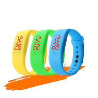 Montre LED lumineuse, silicone, unisexe, plus de couleurs à choisir, 10x22mm, Longueur Environ 9 pouce, Vendu par PC