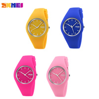 Montre LED lumineuse, silicone, avec plastique & alliage de zinc, Placage de couleur platine, plus de couleurs à choisir, protéger l'environnement, sans nickel, plomb et cadmium, 40x32mm, Longueur Environ 9.6 pouce, Vendu par PC