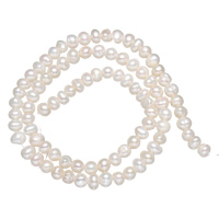 Grânulos pérolas cultivads de água doce, Pérolas de água doce, Batata, naturais, branco, 4-5mm, Buraco:Aprox 0.8mm, vendido para 14.5 inchaltura Strand