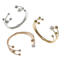 Mässing Manschett Armring, med ABS plast pärla, plated, med strass, fler färger för val, nickel, bly och kadmium gratis, 65x64.50x30mm, Innerdiameter:Ca 61x50mm, Längd Ca 7 inch, Säljs av PC