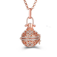 Bola boule pendentif, laiton, Rond, Placage, avec strass & creux, plus de couleurs à choisir, sans plomb et cadmium, 20mm-30mm, Trou:Environ 2-4mm, Vendu par PC