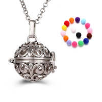 Bola boule pendentif, laiton, avec Éponge, Rond, Placage, Diffusion de l’huile essentielle & creux, plus de couleurs à choisir, sans plomb et cadmium, 20mm-30mm, Trou:Environ 2-4mm, Vendu par PC