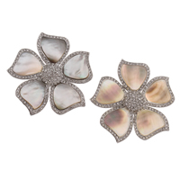 Natural White Shell Pendler, Zinc Alloy, med White Shell, Flower, platin farve forgyldt, med rhinestone, flere farver til valg, bly & cadmium fri, 61x63x8mm, Hole:Ca. 17x7mm, Solgt af PC