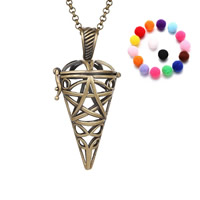 Bola boule pendentif, laiton, avec Éponge, triangle, Placage, Diffusion de l’huile essentielle & creux, plus de couleurs à choisir, sans plomb et cadmium, 20-30mm, Trou:Environ 2-4mm, Vendu par PC