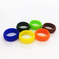 L'anello di barretta unisex, silicone, dimensioni anello misto, colori misti, 12x2mm, Misura:6-10, 100PC/borsa, Venduto da borsa