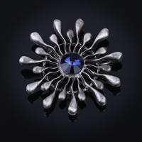 Crystal broche, Zinc Alloy, met Kristal, antiek zilver plated, voor vrouw, meer kleuren voor de keuze, lood en cadmium vrij, 70x70mm, Verkocht door PC