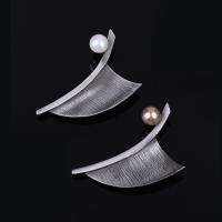 Kunststof Pearl Brooch, Zinc Alloy, met ABS kunststof parel, antiek zilver plated, voor vrouw, meer kleuren voor de keuze, lood en cadmium vrij, 55x70mm, Verkocht door PC