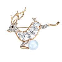 Kerst Broches, Zinc Alloy, met ABS kunststof parel, Christmas Reindeer, gold plated, Kerst sieraden & voor vrouw & met strass, lood en cadmium vrij, 51x46mm, Verkocht door PC