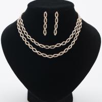 Cink ötvözet Jewelry Set, fülbevaló & nyaklánc, rozsdamentes acél fülbevaló poszt, galvanizált, a nő & strasszos, több színt a választás, ólom és kadmium mentes, 450mm, Hossz Kb 17.5 inch, Által értékesített Set