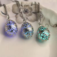 luminated Ketting, Zinc Alloy, met Fluorescerend poeder Stone, met 5cm extender keten, Ovaal, silver plated, voor vrouw & hol, meer kleuren voor de keuze, lood en cadmium vrij, 24x16mm, Per verkocht Ca 17.5 inch Strand