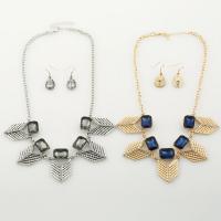 alliage de zinc parure de bijoux, boucle d'oreille & collier, avec cristal, fer boucle d'oreille crochet, avec 5cm chaînes de rallonge, Placage, pour femme & facettes & avec strass, plus de couleurs à choisir, sans plomb et cadmium, 45mm, Longueur Environ 17.5 pouce, Vendu par fixé