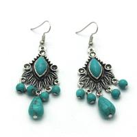 Boucle d'oreille turquoise, alliage de zinc, avec turquoise synthétique, fer boucle d'oreille crochet, Plaqué de couleur d'argent, sans plomb et cadmium, 70mm, Vendu par paire