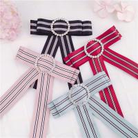 Grosgrain Ribbon Brooch with Zinc Alloy plated for woman & with rhinestone nickel lead & cadmium free 25mm Sold By PC