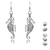 Boucles d'oreilles en perles d'eau douce, alliage de zinc, avec perle, fer boucle d'oreille crochet, Placage de couleur platine, styles différents pour le choix & creux, sans plomb et cadmium, 21x11mm-25x34mm, Vendu par paire