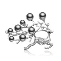 Stop cynku Broszka, ze Tworzywa ABS perła, Jeleń, Platerowane w kolorze platyny, dla kobiety & z kamieniem, bez zawartości ołowiu i kadmu, 45x53mm, sprzedane przez PC