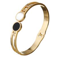 Roestvrij staal Bangle, met White Shell & Hars, Rond plat, gold plated, voor vrouw & met strass, 12x12mm, 8mm, Binnendiameter:Ca 61x45mm, Verkocht door PC