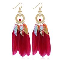 Zinc Alloy Drop Earring, med Plastic Sequin & Feather, guldfarve belagt, for kvinde, flere farver til valg, 40x110mm, Solgt af par